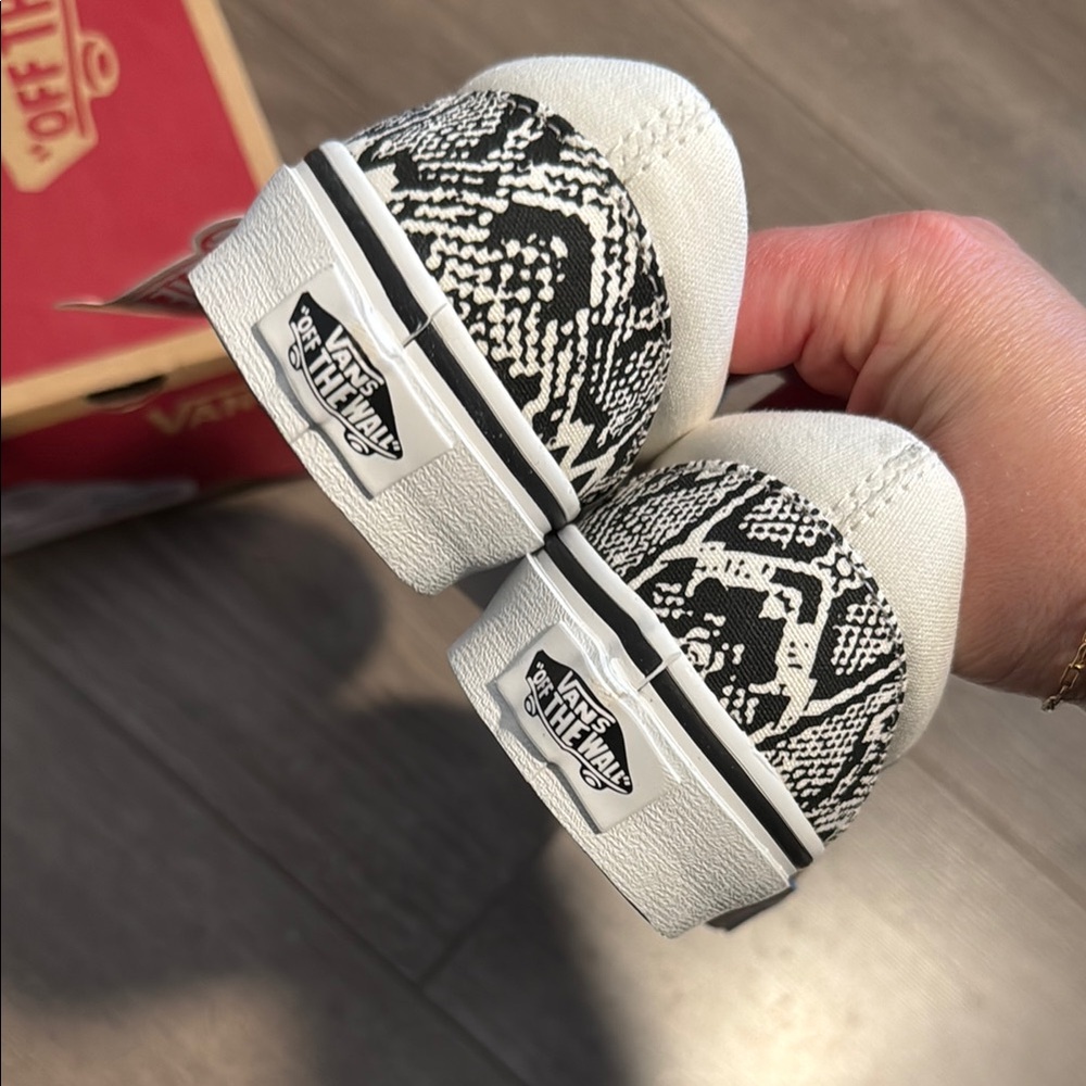 Vans Black and White Slip-On Sneakers - Picture 4 of 9